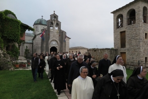 Uzvratni susret katoličkih redovnica i redovnika s pravoslavnim monahinjama i monasima u Trebinju