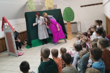 Predstava “Maca papučarica” povodom blagdana svetog Nikole